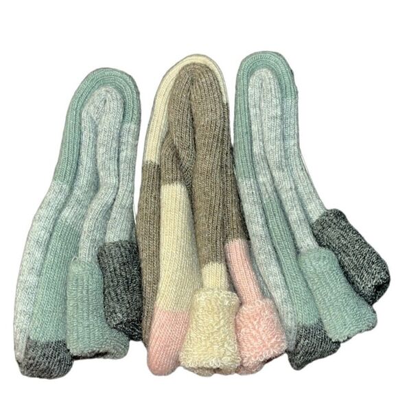 Lemon Women’s Roll Over Cuff Crew Socks - Picture 5 of 5